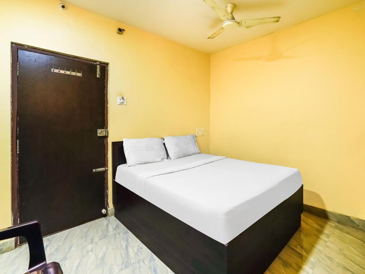 Oyo 84039 Tirumala Grand Rājahmundry 외부 사진