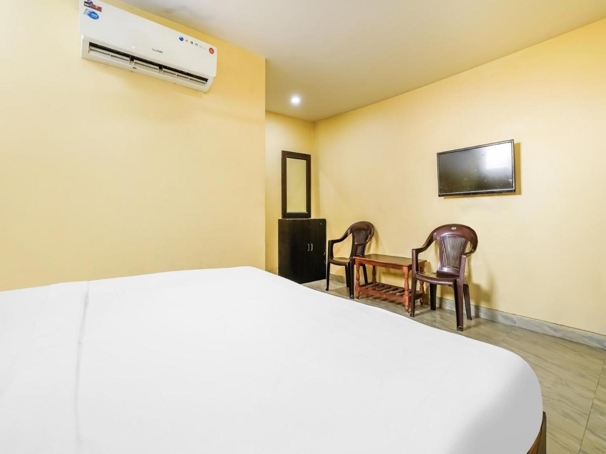 Oyo 84039 Tirumala Grand Rājahmundry 외부 사진