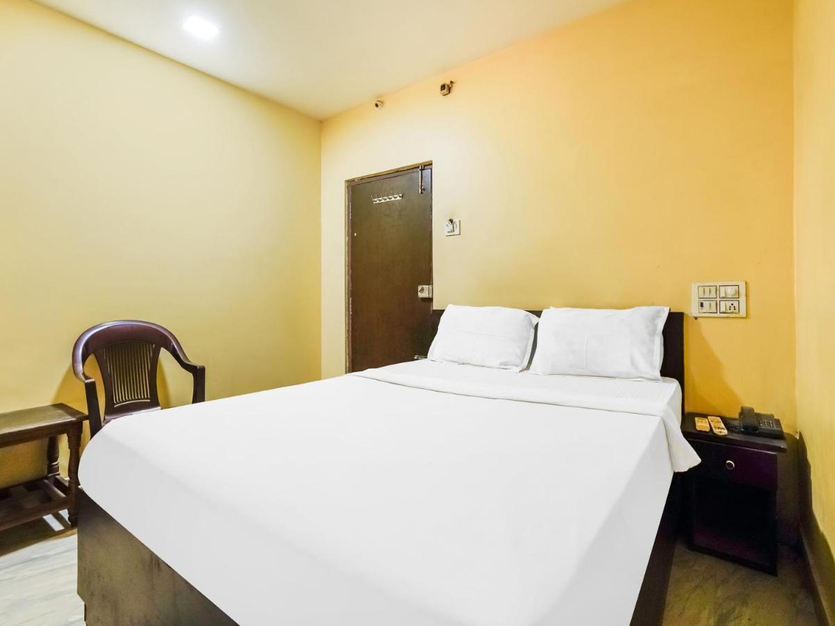 Oyo 84039 Tirumala Grand Rājahmundry 외부 사진